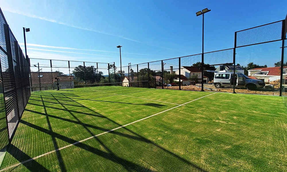 Padel VS Tennis : Différences entre les sports de tennis