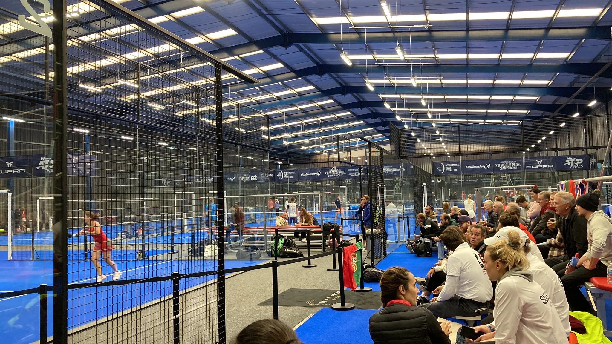 Quels canaux peuvent investir dans le padel ?