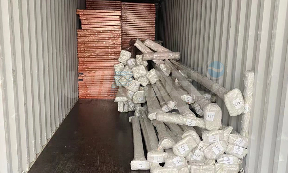 3 sets of padel shipped to Libya