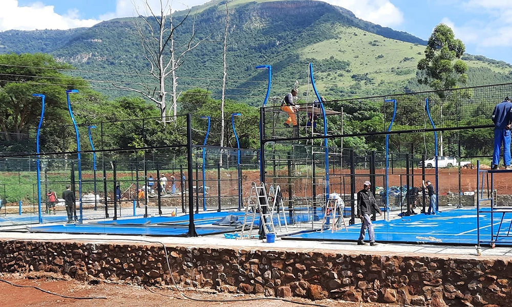 De combien d’espace ont besoin 4 terrains de padel ?
