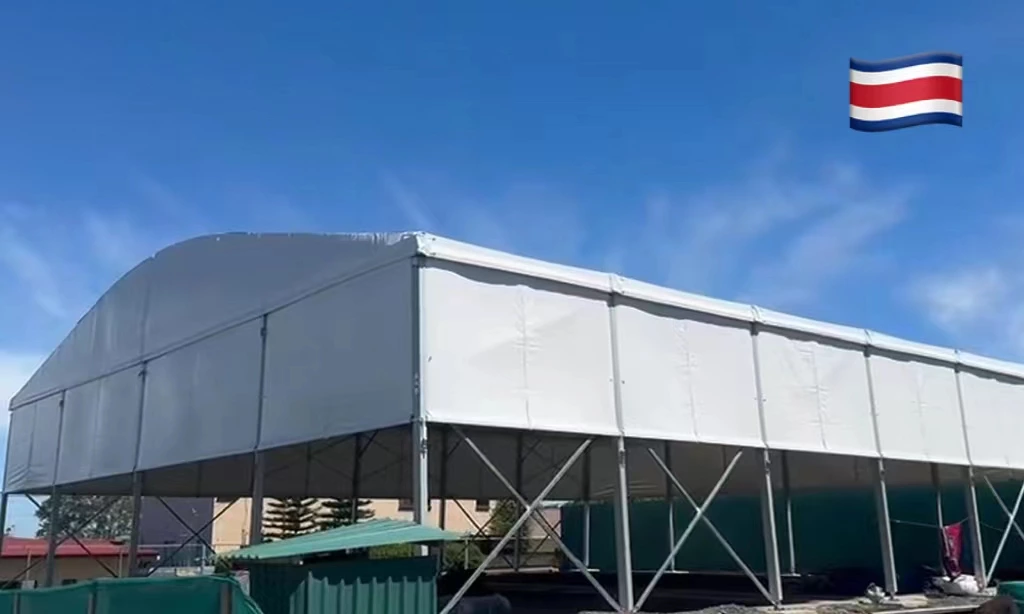 Couverture technique du terrain de padel au Costa Rica
