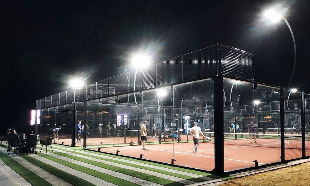 La durabilité du verre sur les terrains de Padel