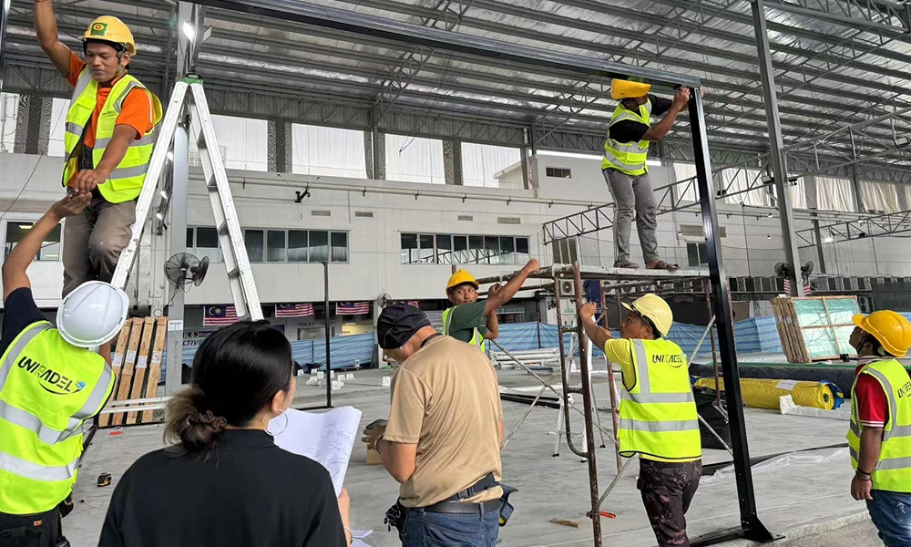 Kuala Lumpur Club installe 6 terrains padel panoramiques