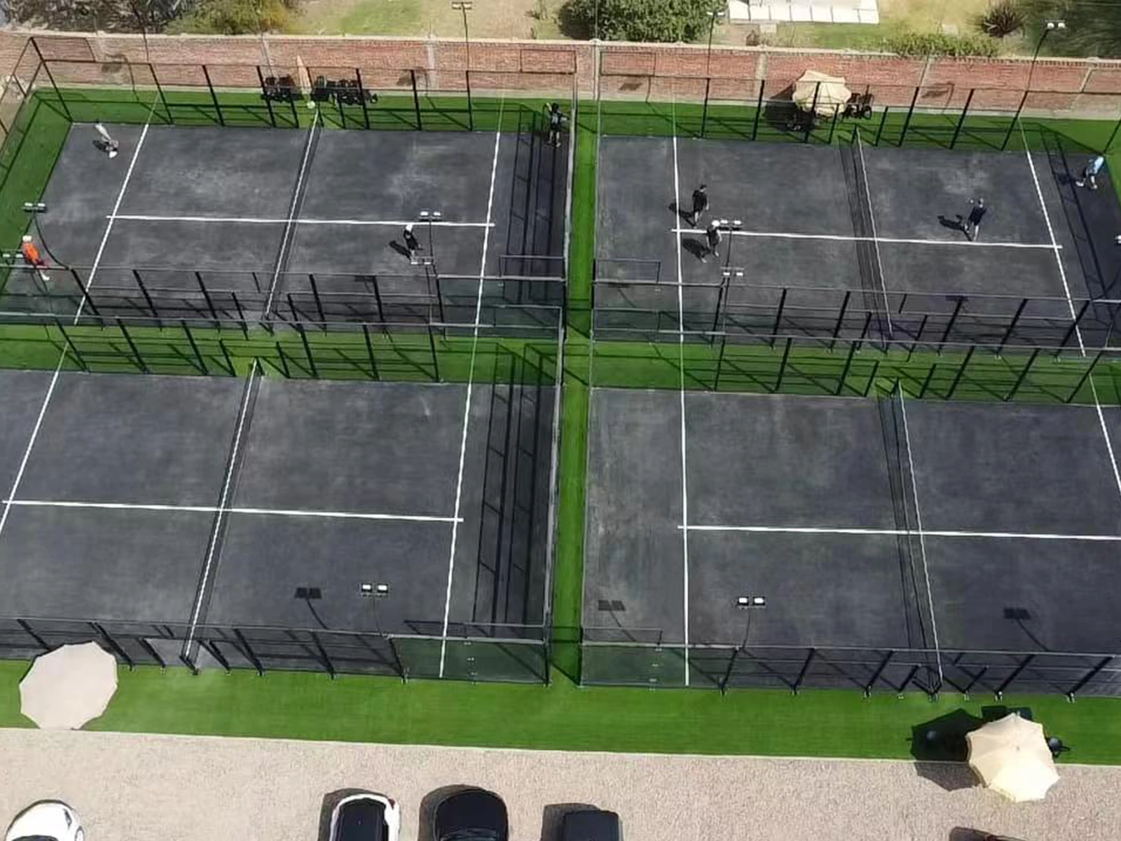 Pistas de pádel negras en Cochabamba, Bolivia