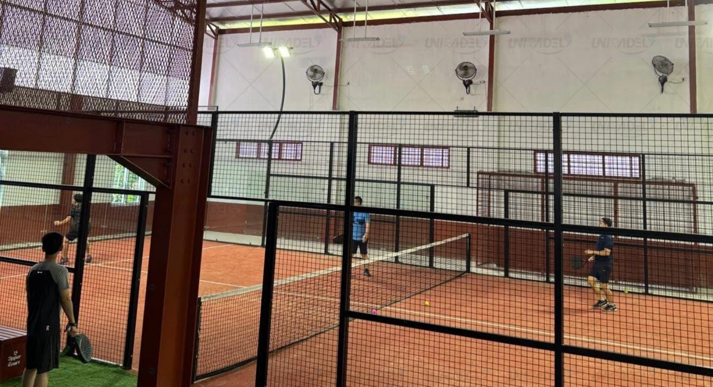 Pistas de pádel personalizadas en Medan, Indonesia