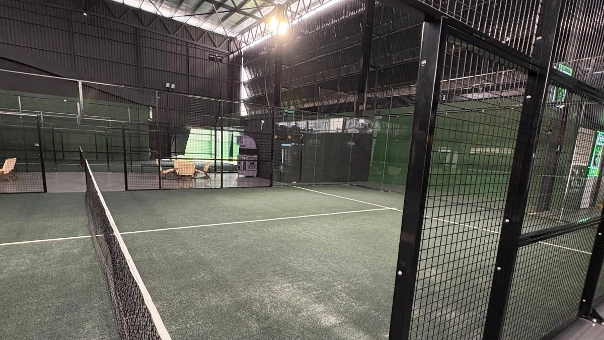 Estructura de pista de alto rendimiento UNIPADEL