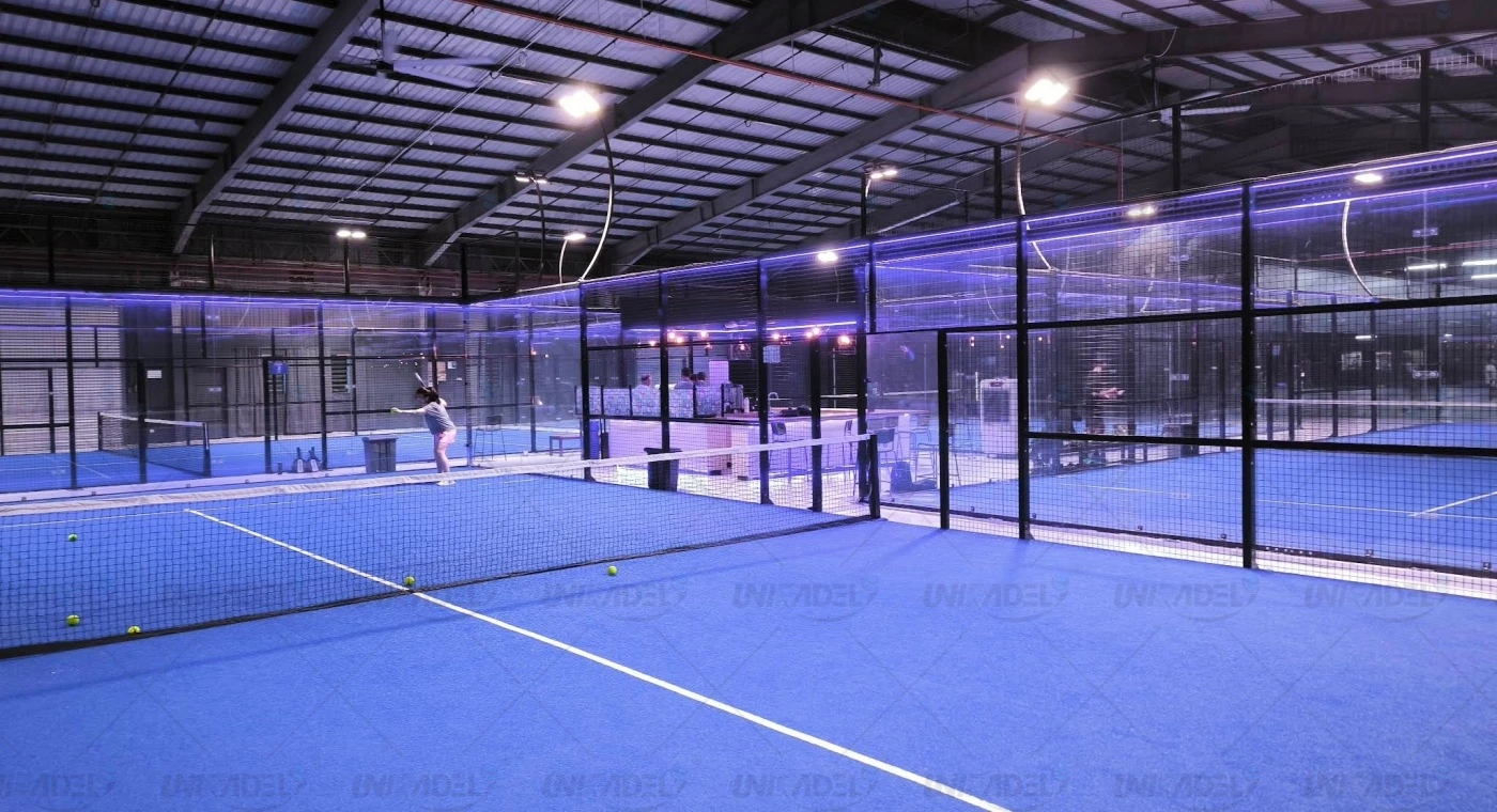 Club de padel en salle à Johor Bahru, Malaisie