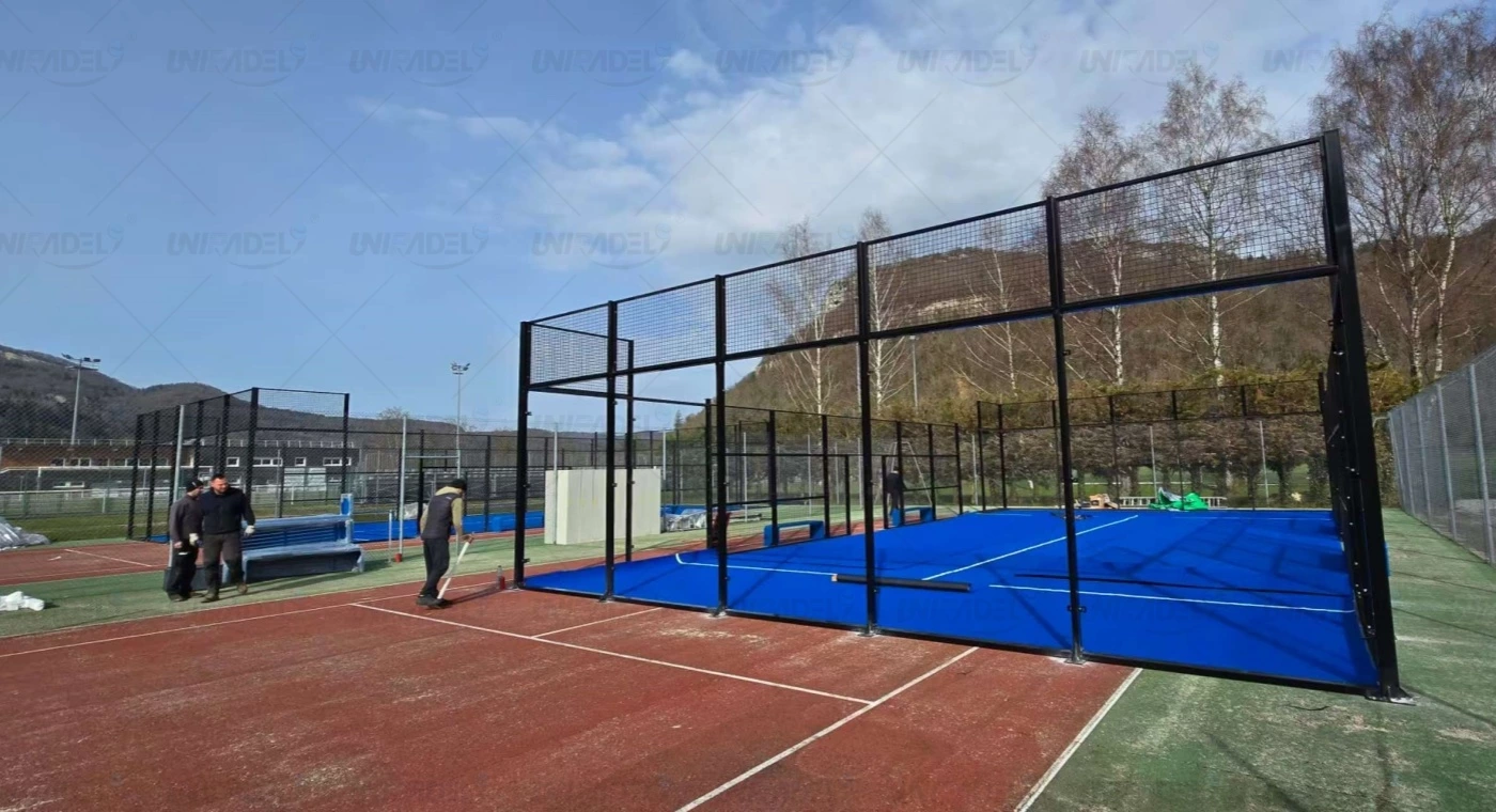 Club de padel en plein air en France