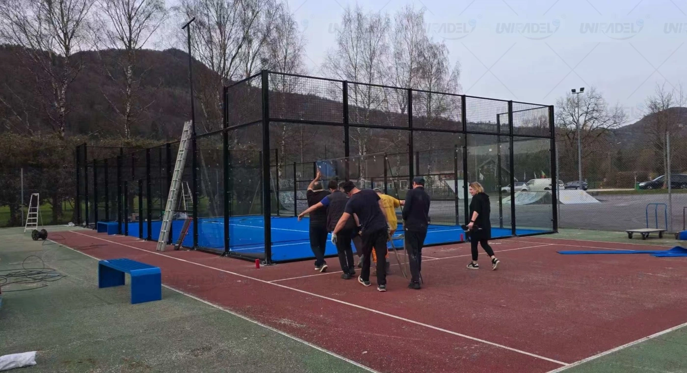 Club de padel en plein air en France
