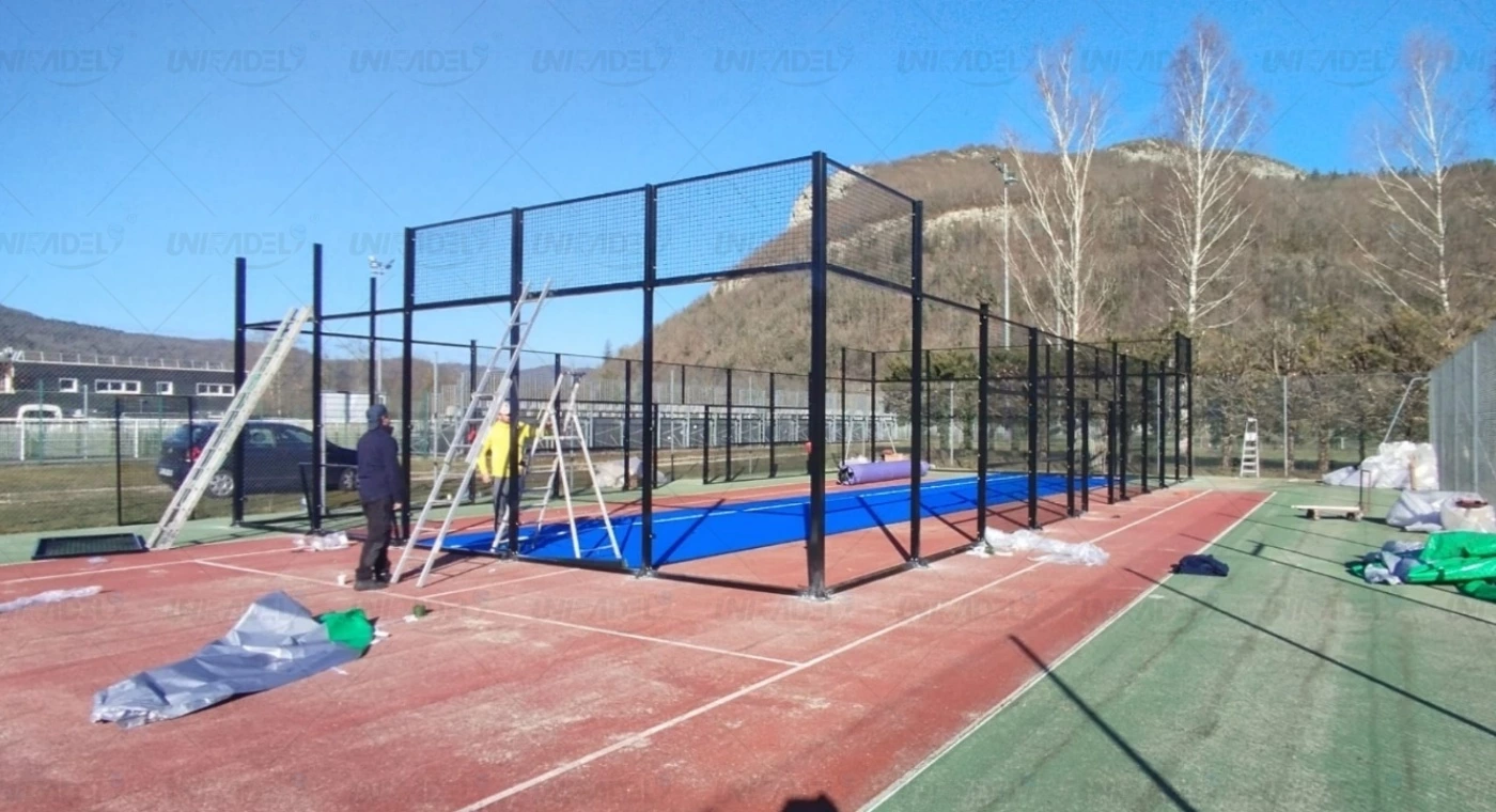 Club de padel en plein air en France