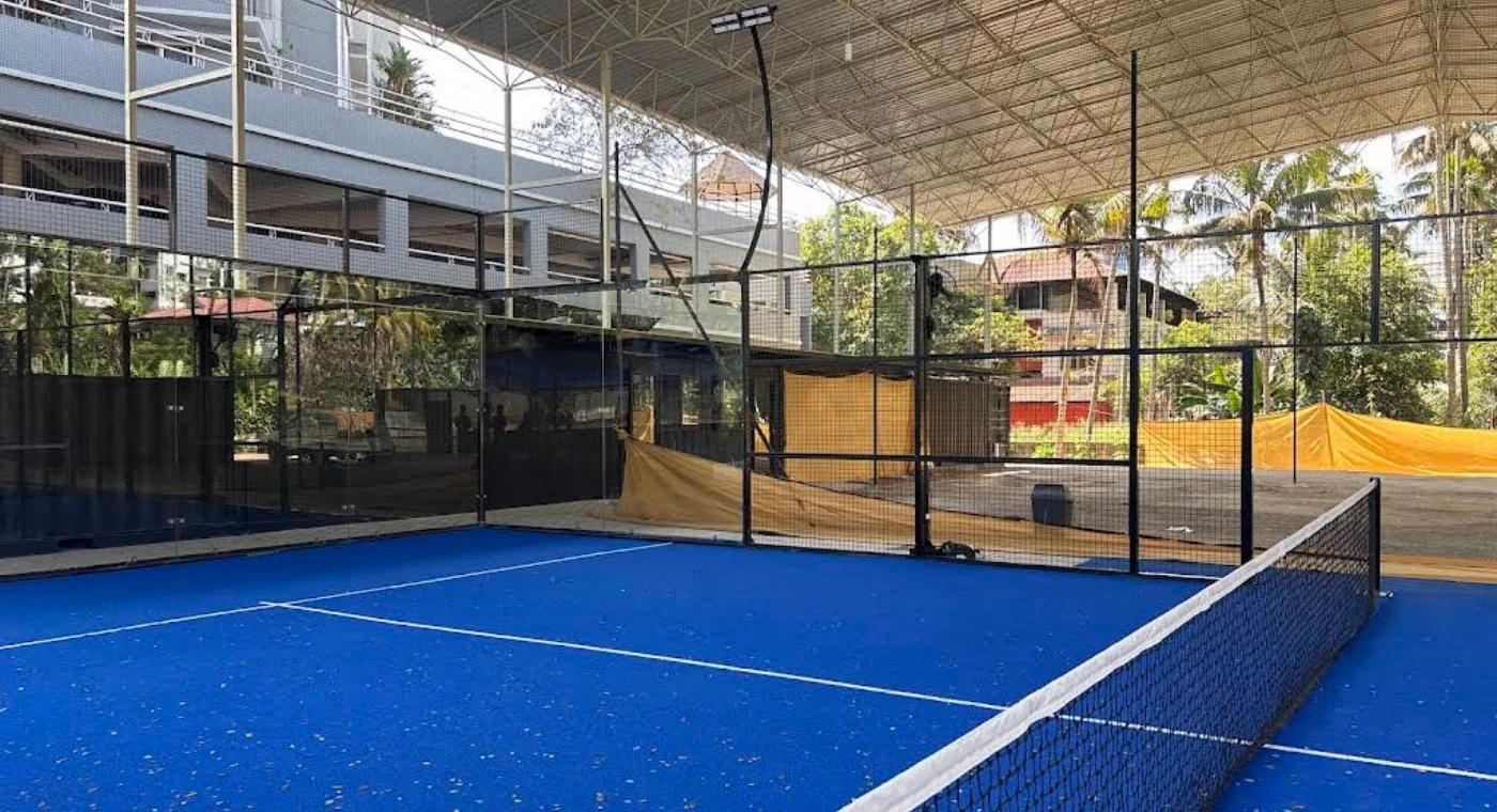 Terrain de padel au Kerala, en Inde