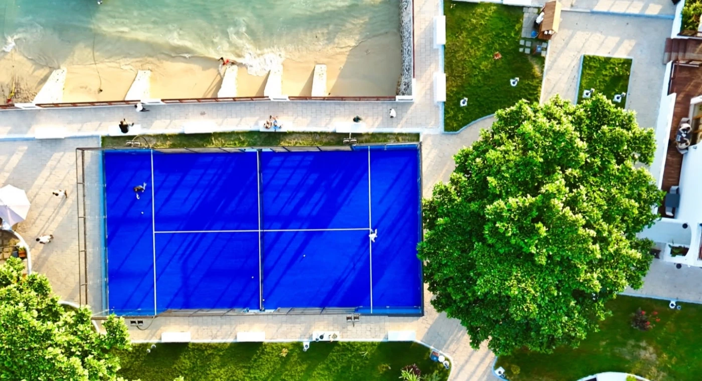 Pista de pádel junto al mar en Tanzania