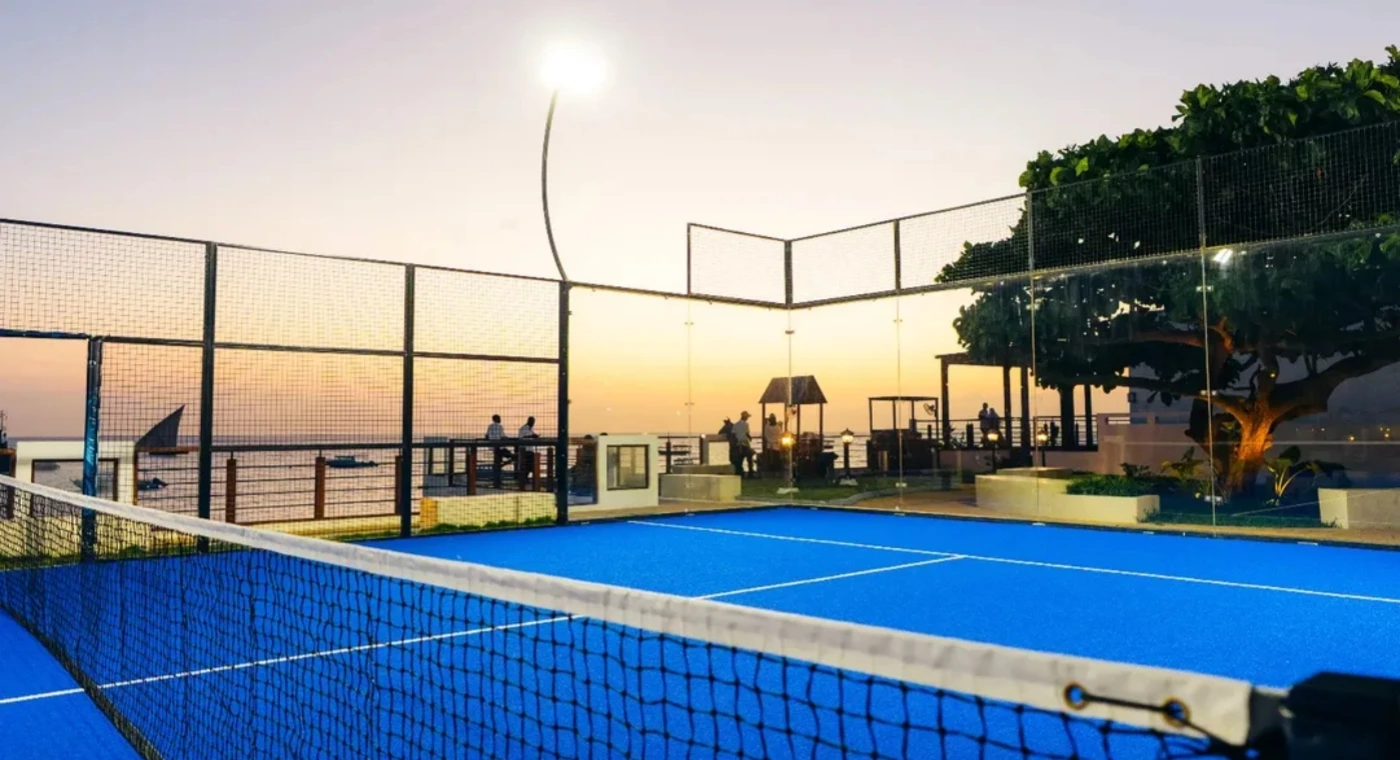 Pista de pádel junto al mar en Tanzania