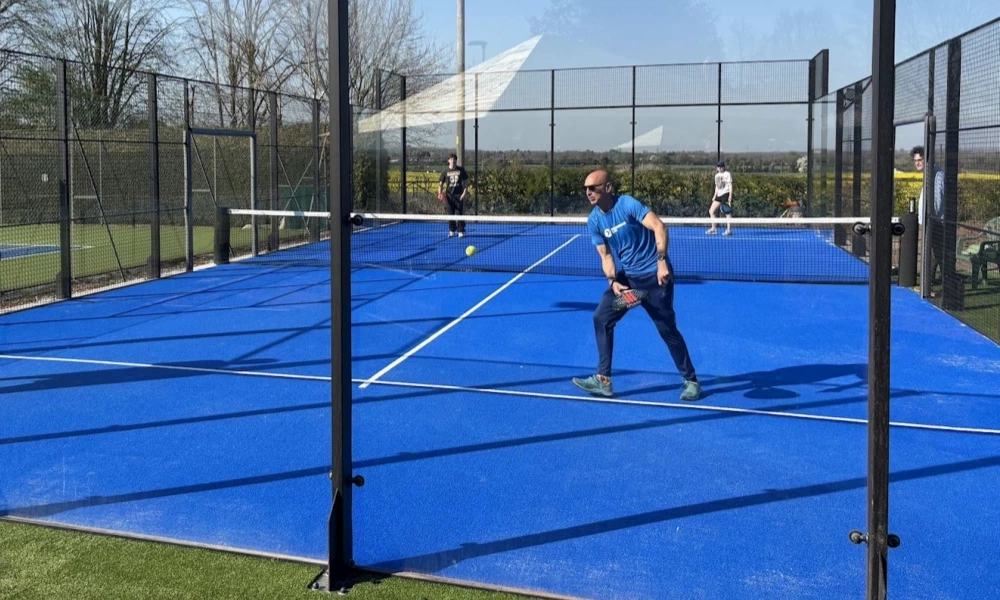 Construction de courts de padel en Australie&nbsp;: qualifications et normes du secteur
