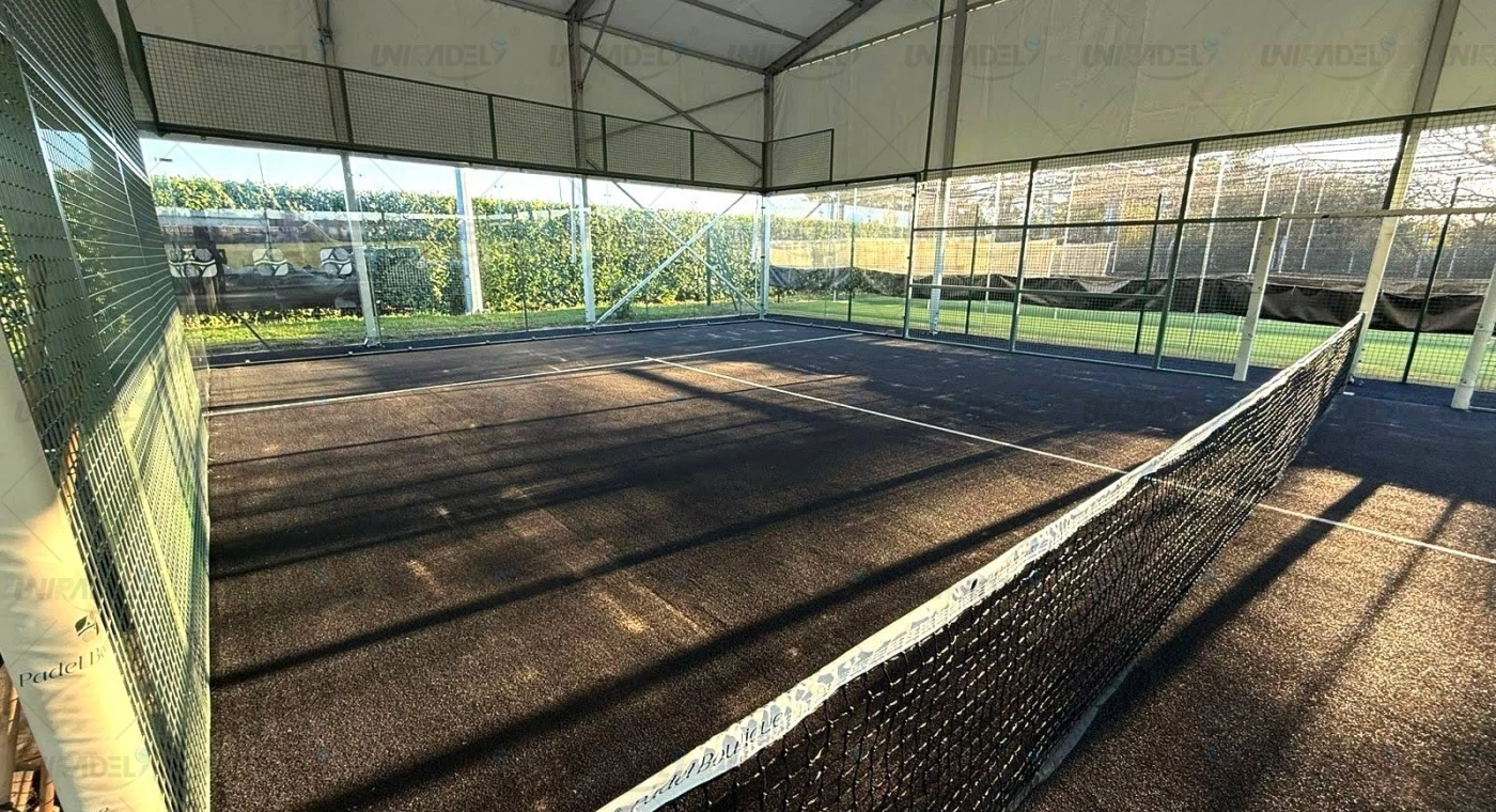 Club de pádel en Stanwell, Reino Unido