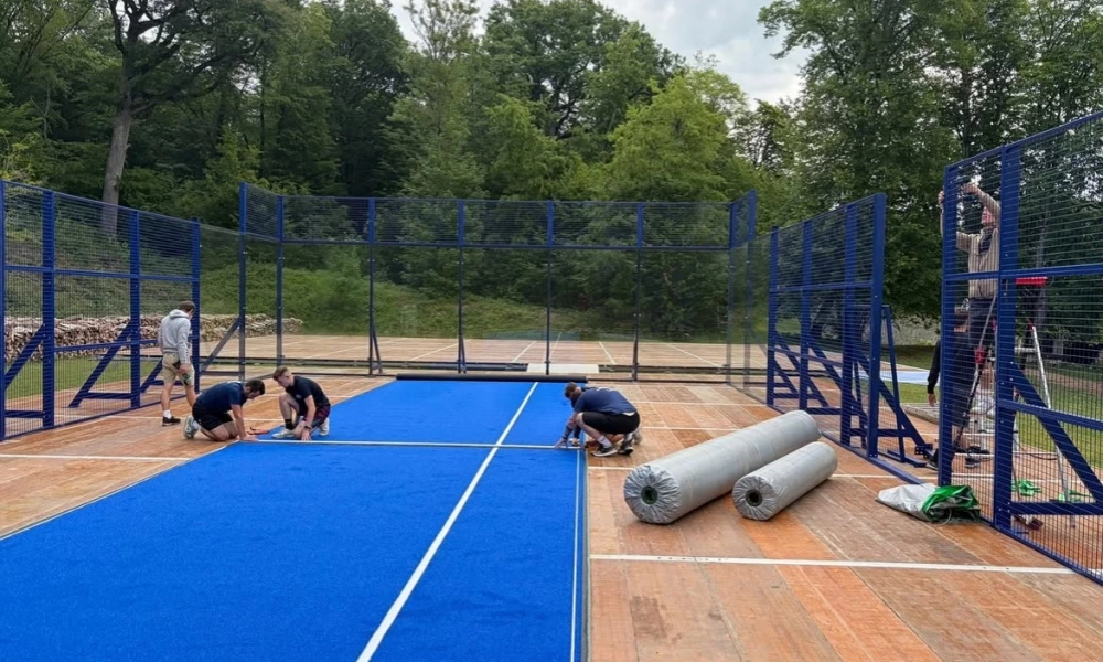 Assistance à l'installation de terrains de padel — Service technique UNIPADEL